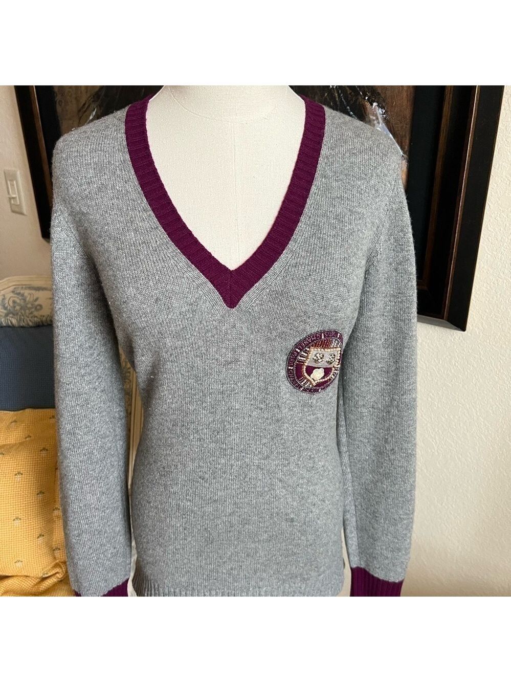 Like New Chanel Collegiate Sweater Cashmere Size 42 (8-10) Gray Burgundy - Picture 2 of 6